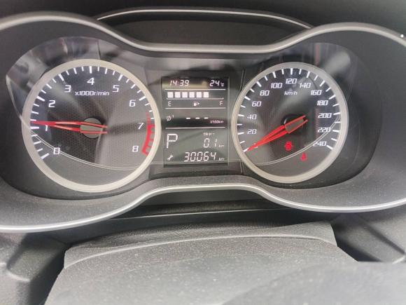 [南昌·赣A] 二手奔腾奔腾X402017款 1.6L 自动豪华型