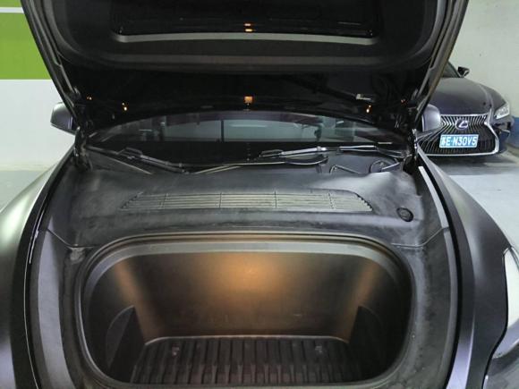 [上海·沪A] 二手特斯拉Model Y2021款 标准续航后驱版