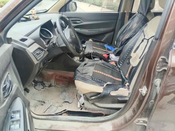 [武汉·鄂A] 二手五菱汽车五菱宏光2018款 1.5L S标准型L2B