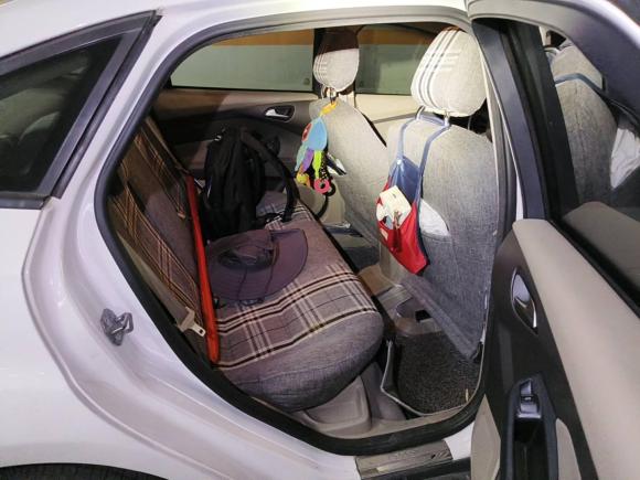 [武汉·鄂A] 二手福特福克斯2012款 三厢 1.6L 自动舒适型