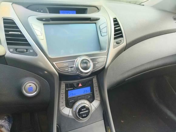 [上海·贵A] 二手现代朗动2012款 1.6L 自动尊贵型