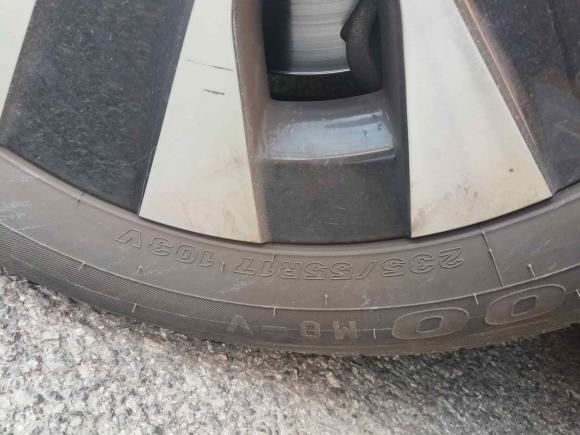 [上海·沪D] 二手奔驰威霆2021款 2.0T 精英版 8座