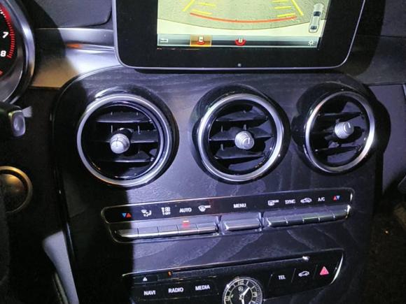 [上海·沪D] 二手奔驰奔驰C级2018款 C 200 L 运动版