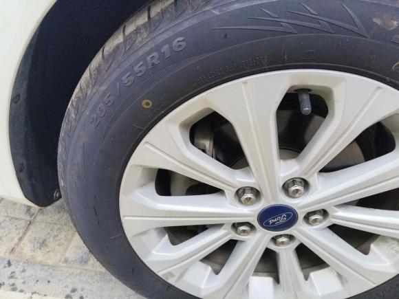 [苏州·苏E] 二手福特福睿斯2017款 幸福版 1.5L 自动时尚型