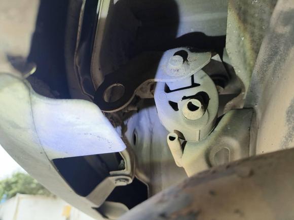 [深圳·湘M] 二手丰田雷凌2017款 改款双擎 1.8H GS E-CVT精英天窗版 国V