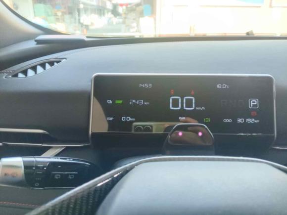 [温州·浙C] 二手哪吒汽车哪吒X2024款 400 Air