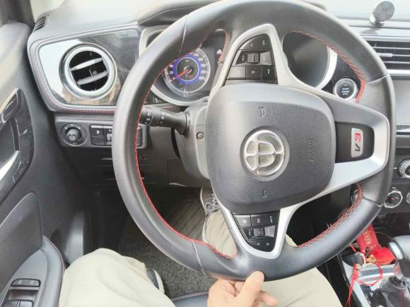 [无锡·苏B] 二手中华中华V32016款 1.5L 自动智能型