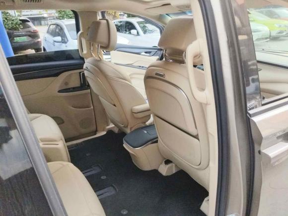 [上海·沪A] 二手别克别克GL82023款 ES陆尊 豪华型