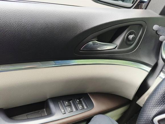 [武汉·鄂W] 二手别克别克GL82023款 陆上公务舱 智享型