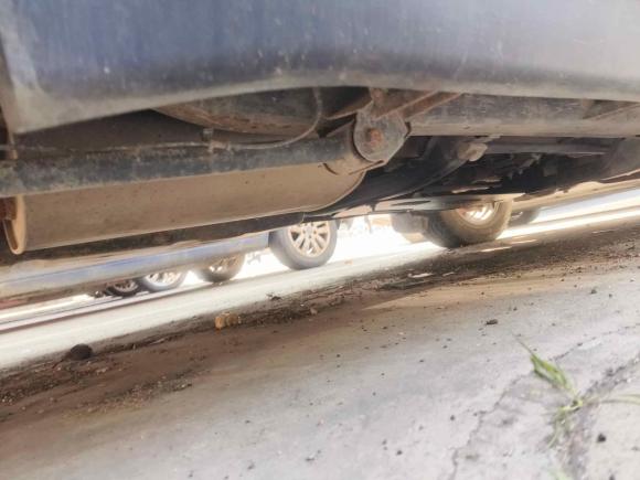 [温州·浙C] 二手陆风陆风X82011款 2.5T 柴油4X4豪华型