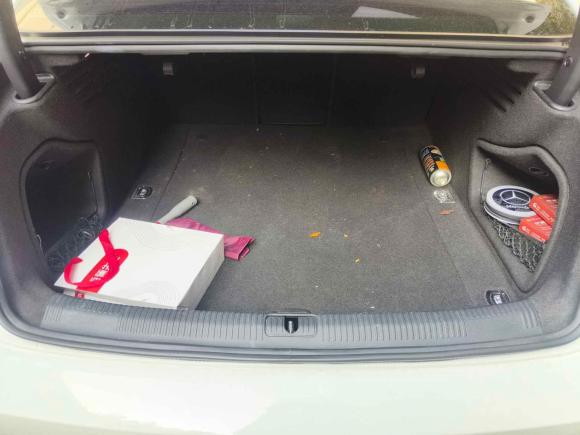 [南昌·赣A] 二手奥迪奥迪A4L2017款 45 TFSI quattro 风尚型