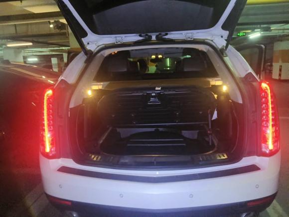 [武汉·鄂A] 二手凯迪拉克凯迪拉克SRX2014款 3.0L 豪华型