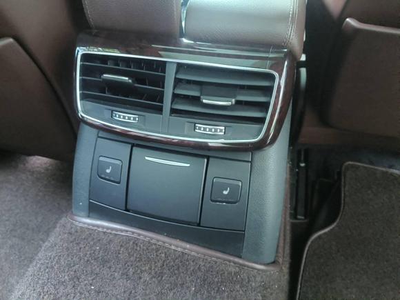 [杭州·浙A] 二手奥迪奥迪A82013款 A8L 45 TFSI quattro舒适型