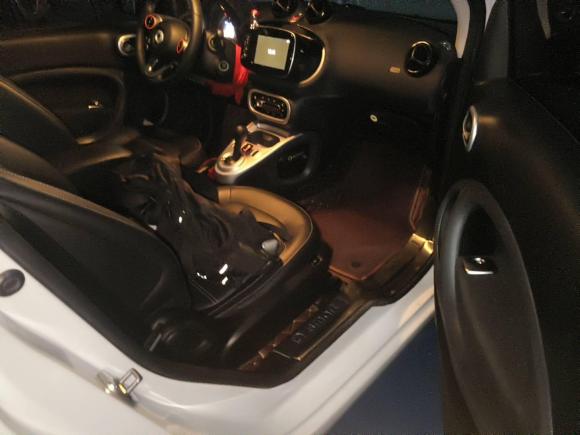 [西安·陕A] 二手smartsmart fortwo2018款 0.9T 66千瓦硬顶先锋版 国V