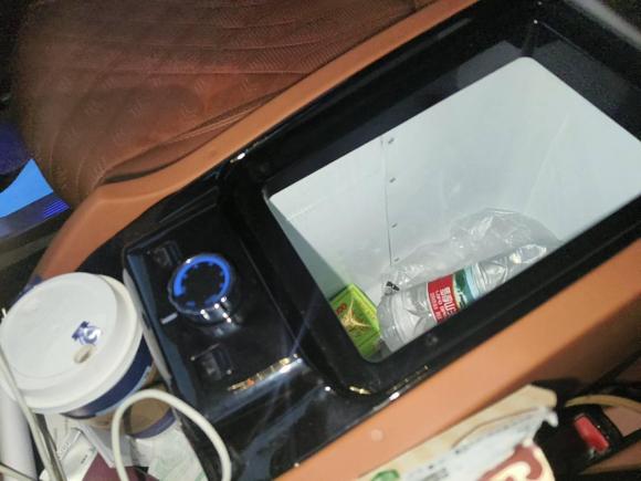 [广州·粤A] 二手奔驰威霆2021款 2.0T 商务版 7座