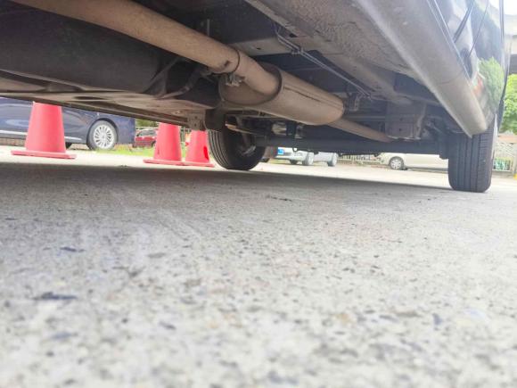 [成都·川A] 二手上汽大通MAXUS新途V802019款 2.5T经典款6挡手动傲运通短轴超低顶5/6座