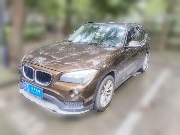 宝马宝马X12015款 sDrive18i 时尚晋级版「上海二手车」「天天拍车」