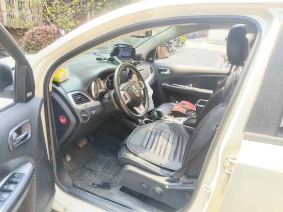 [上海·沪B] 二手道奇酷威2013款 2.4L 两驱尊尚版