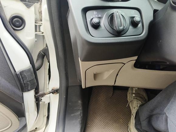 [深圳·粤B] 二手福特嘉年华2013款 三厢 1.5L 自动时尚型