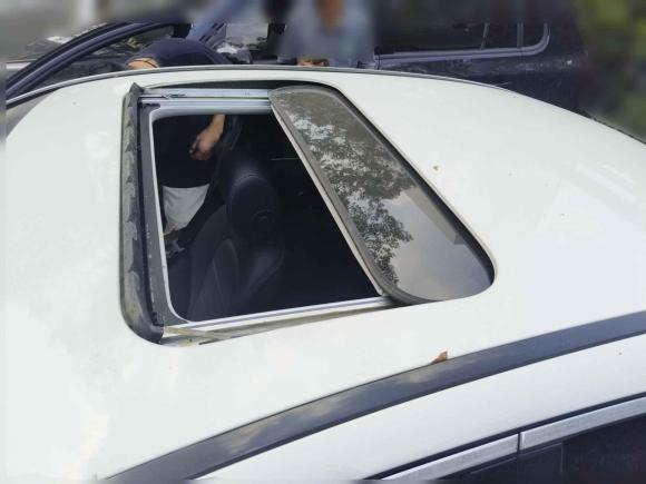 [上海·沪A] 二手奔驰奔驰C级2018款 C 180 L 时尚型运动版