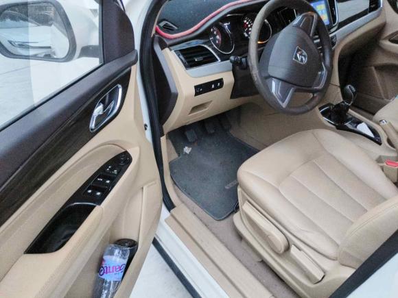 [广州·粤R] 二手宝骏宝骏7302016款 1.5L 手动舒适型 7座 国V