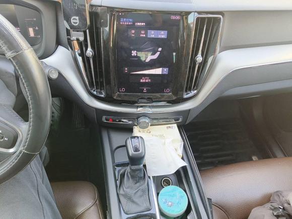 [广州·粤R] 二手沃尔沃沃尔沃XC602019款 T5 四驱智逸版 国VI