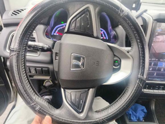 [上海·鄂L] 二手纳智捷U5 SUV2017款 1.6L CVT爵士版