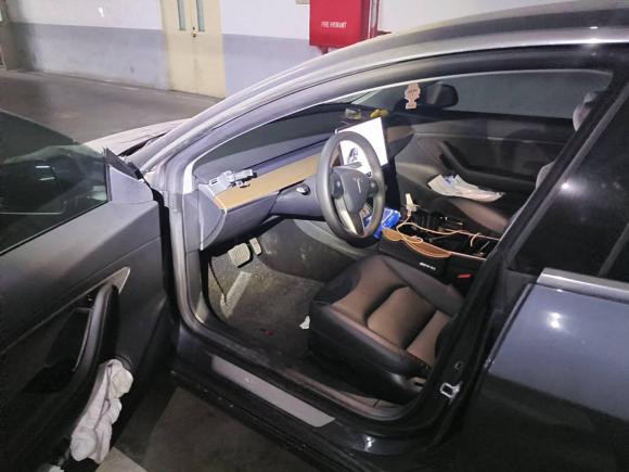 [上海·沪A] 二手特斯拉Model 32020款 标准续航后驱升级版