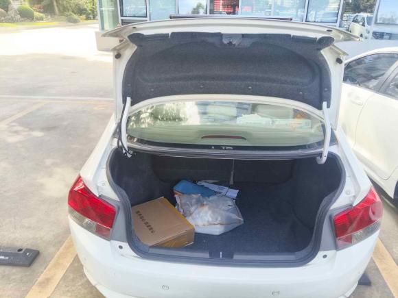 [佛山·粤X] 二手本田锋范经典2008款 1.5L 自动精英版