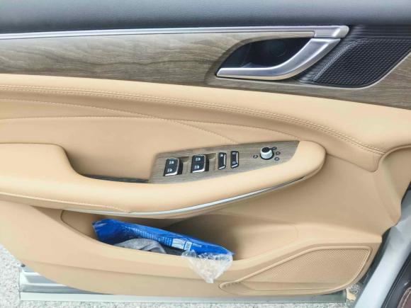 [嘉兴·浙F] 二手蓝电蓝电E52023款 1.5L DE-i 100KM臻享型 7座