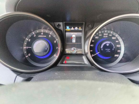 [宁波·浙B] 二手长安长安CS752017款 尚酷版 1.5T 手动锋享型