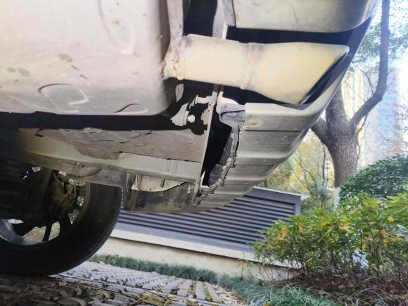 [杭州·浙A] 二手宝骏宝骏5602016款 1.8L iAMT豪华型