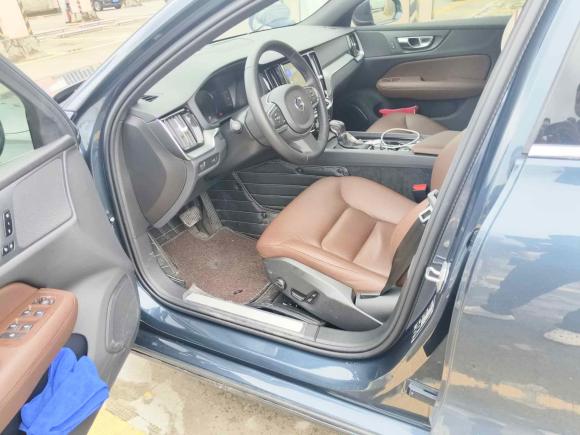 [成都·川A] 二手沃尔沃沃尔沃S602021款 T4 智逸豪华版