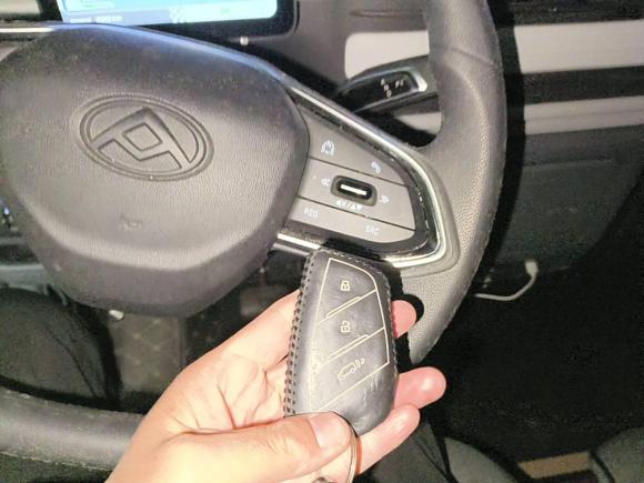 [合肥·皖A] 二手上汽大通MAXUS大拿V12024款 V1 长轴低顶（51kWh）