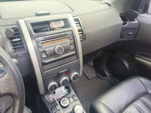 [南京·苏A] 二手日产奇骏2012款 2.5L 手动豪华版 4WD