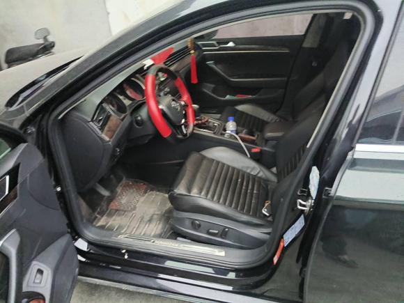 [佛山·赣C] 二手大众迈腾2018款 改款 330TSI DSG 豪华型