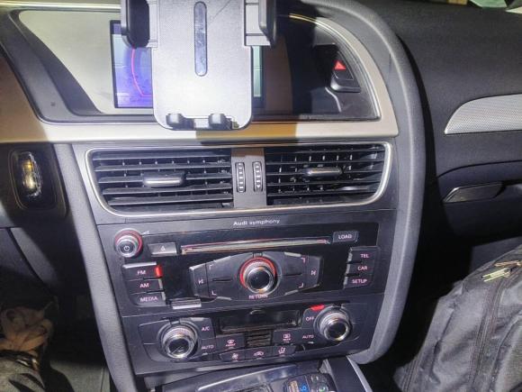 [武汉·鄂W] 二手奥迪奥迪A4L2015款 35 TFSI 自动标准型