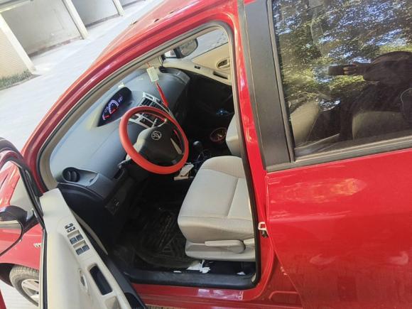 [成都·川A] 二手丰田雅力士2011款 1.6E 自动魅动版