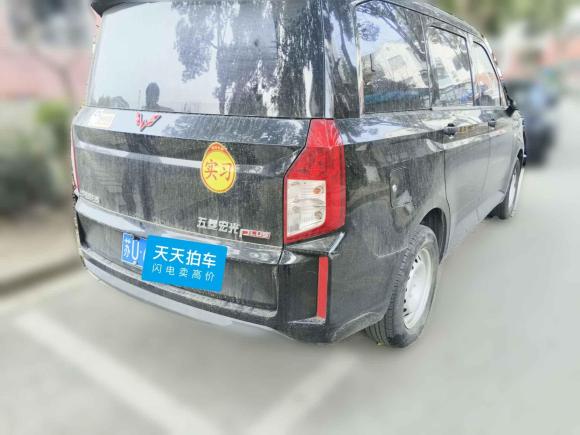 [上海·苏U] 二手五菱汽车五菱宏光PLUS2020款 1.5L 手动标准型 7座