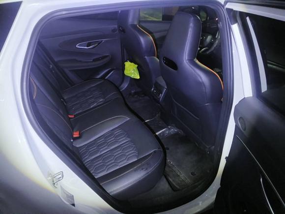 [成都·川A] 二手长安长安UNI-T2022款 1.5T 尊贵型