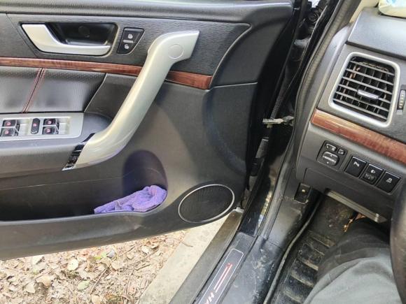 [上海·皖N] 二手哈弗哈弗H62014款 运动版 2.0T 柴油 手动两驱精英型