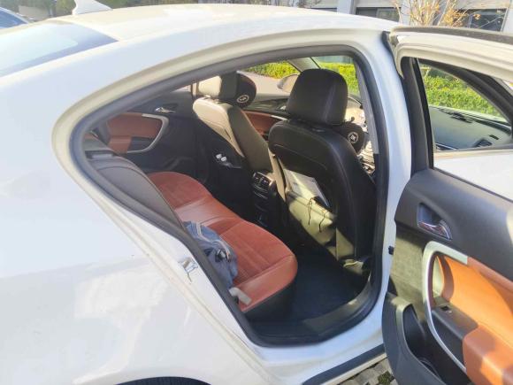 [上海·苏U] 二手别克君威2015款 1.6T 精英技术型