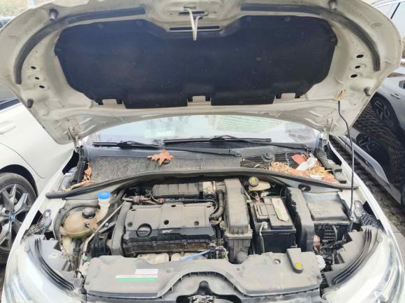 [西安·陕U] 二手雪铁龙雪铁龙C3-XR2015款 1.6L 自动先锋型