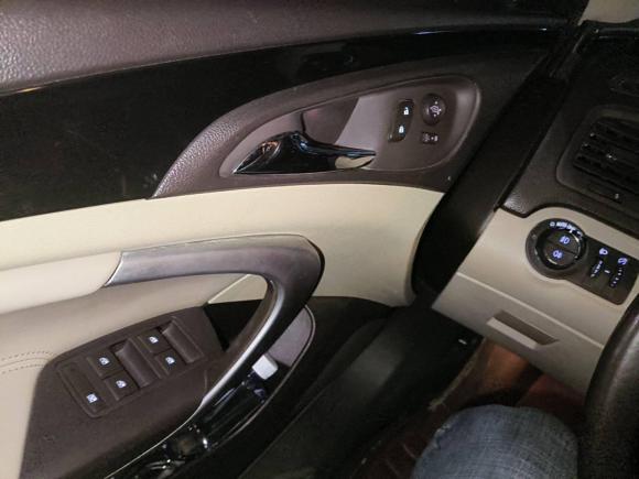 [西安·陕A] 二手别克君威2014款 2.0L 领先时尚型