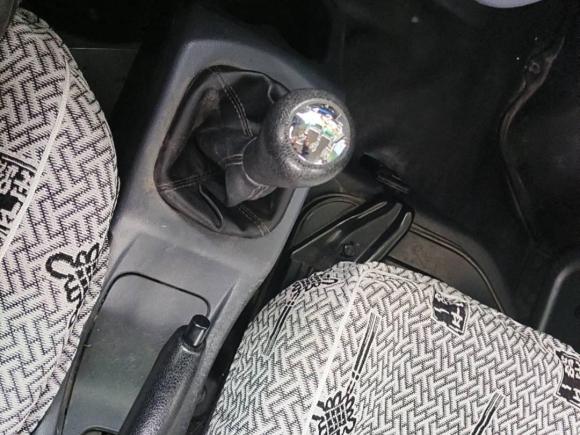 [义乌·浙G] 二手金杯金杯金卡S32022款 1.6L栏板车双排标准型2.35米SWD16MS