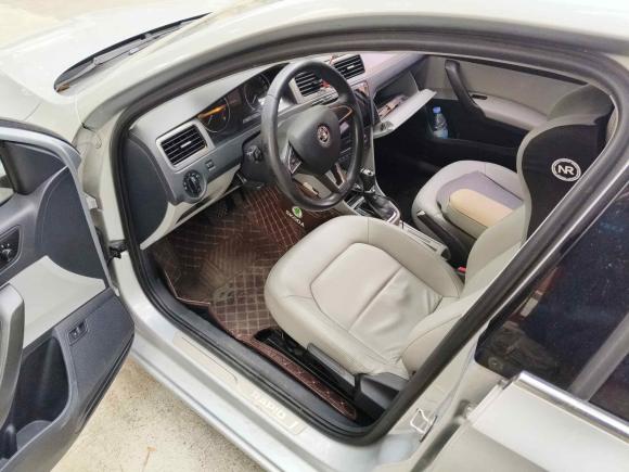 [广州·粤L] 二手斯柯达昕锐2016款 1.6L 自动尊行版