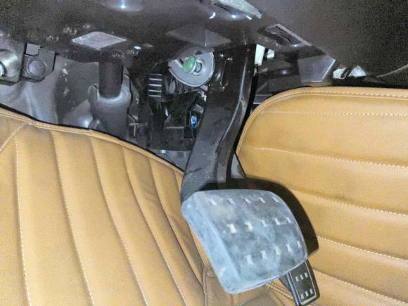 [深圳·陕A] 二手凯迪拉克凯迪拉克SRX2014款 3.6L 旗舰型