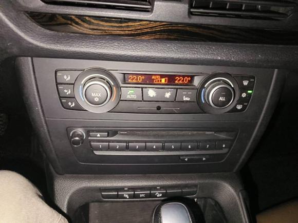 [上海·沪E] 二手宝马宝马X12010款 xDrive28i