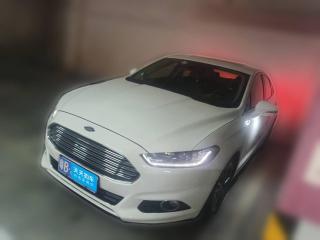 福特蒙迪欧2013款 2.0L GTDi240豪华运动型