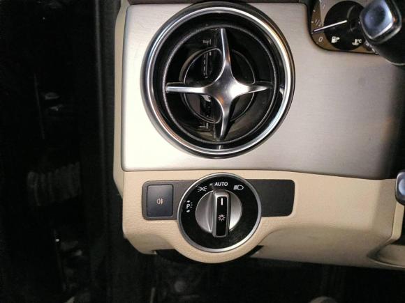 [上海·沪B] 二手奔驰奔驰GLK级2015款 GLK 260 4MATIC 时尚型 极致版
